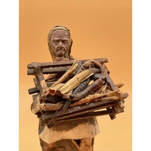 Vintage Artisan Folk Art Market Vendor With Dried Peppers 11.5" Tall